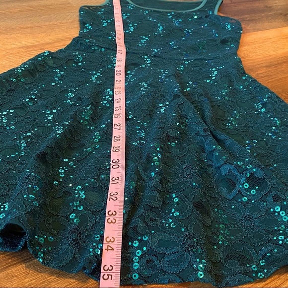 Ruby Rox Jade Floral Lace Sequin Dress Size Small - Picture 8 of 8